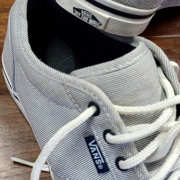 Vans blue and white stripe low top lace sneakers - Picture 3 of 5